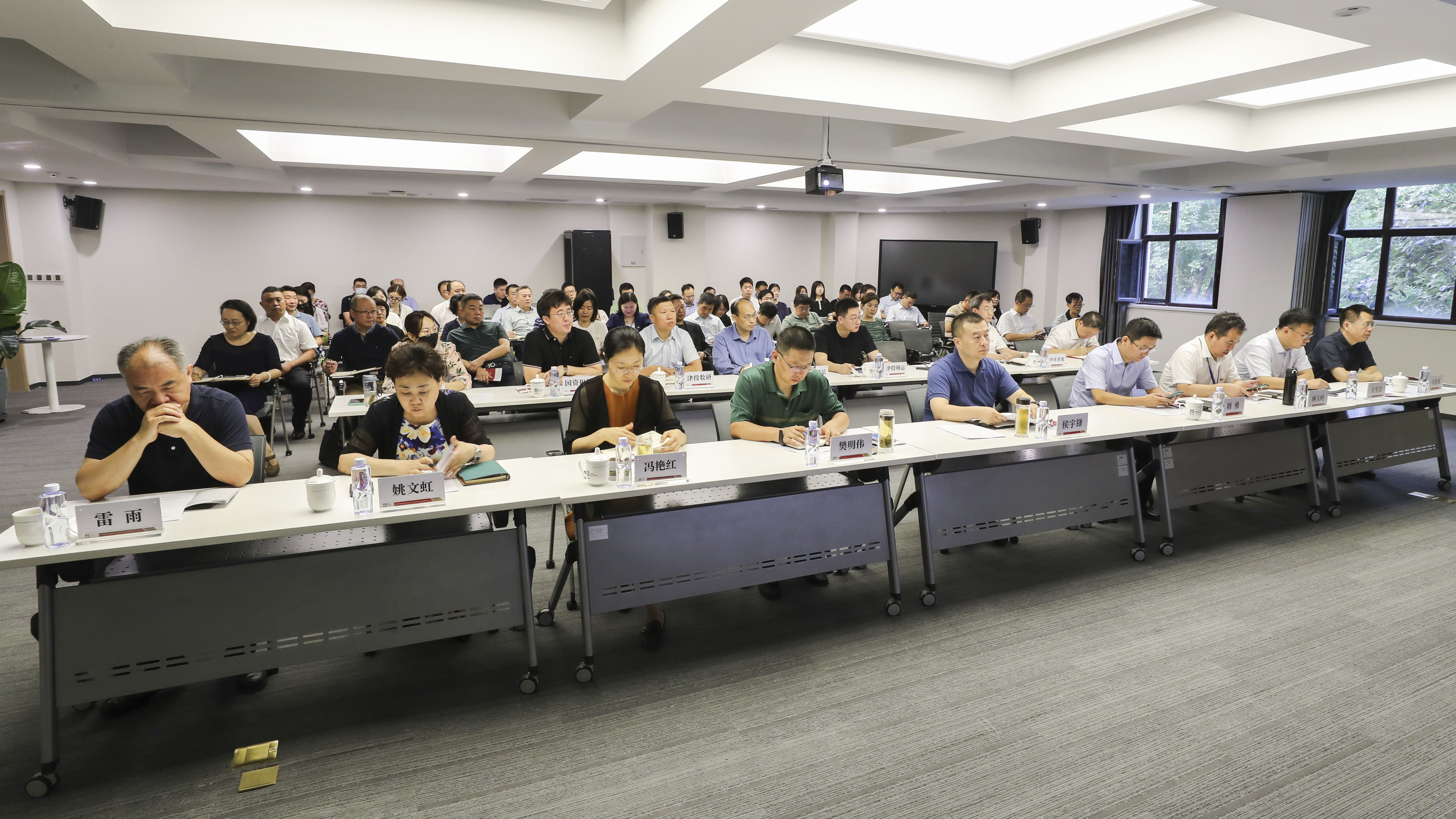 1xbet下载
组织召开2023年上半年安全生产和信访稳定工作会议