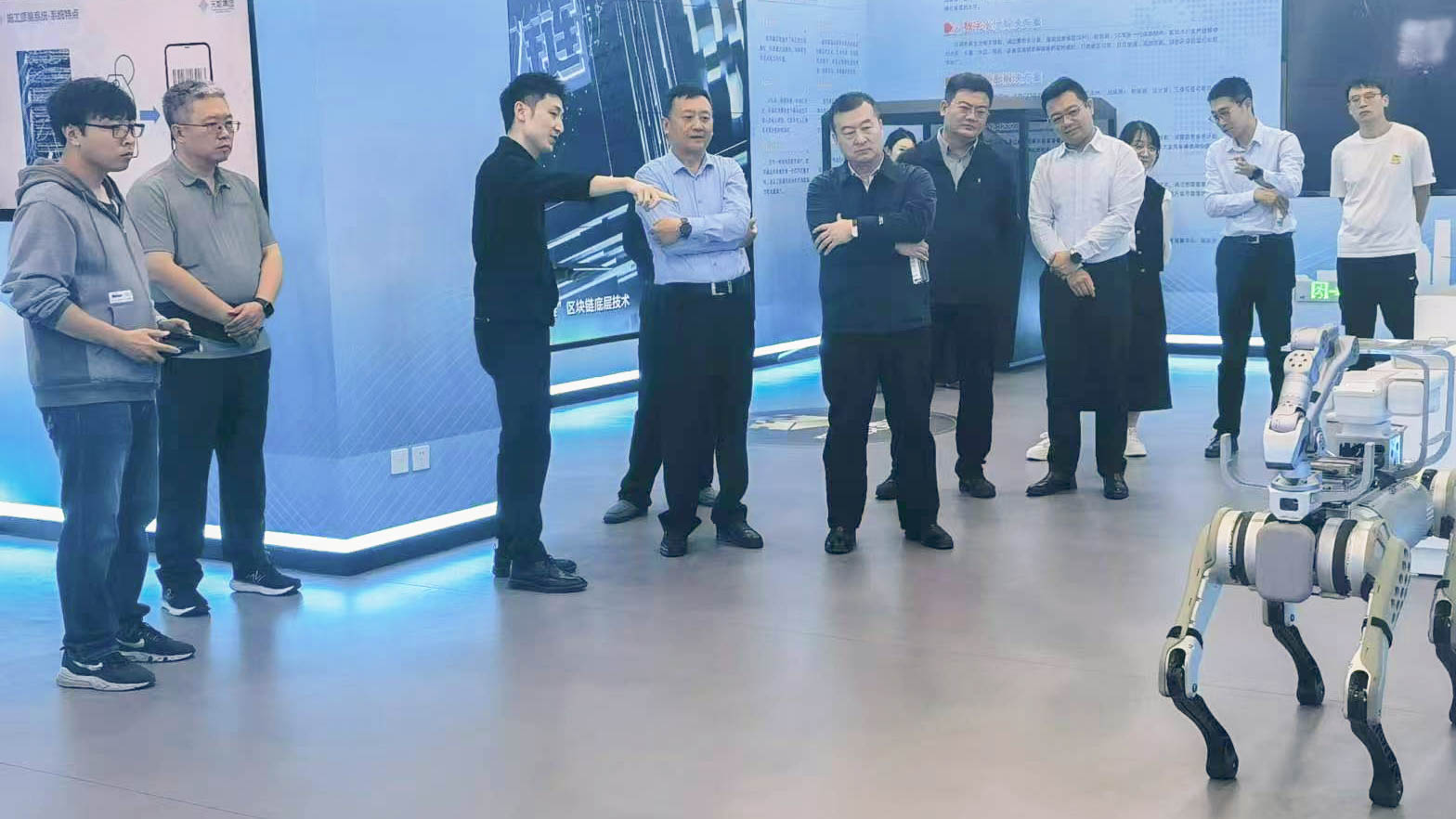 1xbet下载
委党委委员、副主任韩云翔一行赴天科数创调研指导中长期激励工作