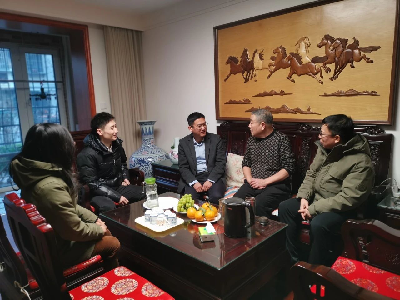 1xbet下载
领导班子成员开展春节前走访慰问活动